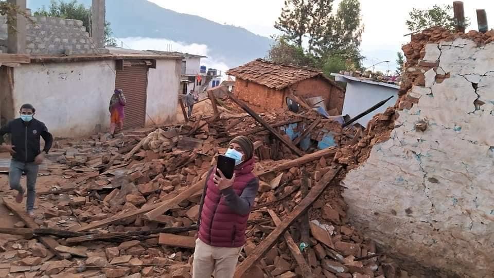 Поврежденные здания после землетрясения в районе Джаджаркот, Непал. Фото Канцелярия премьер-министра/Синьхуа через ZUMA Press/Scanpix/LETA.