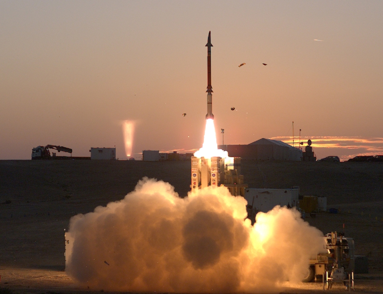 Система противоракетной обороны «Праща Давида». Фото United States Missile Defense Agency / Wikimedia.