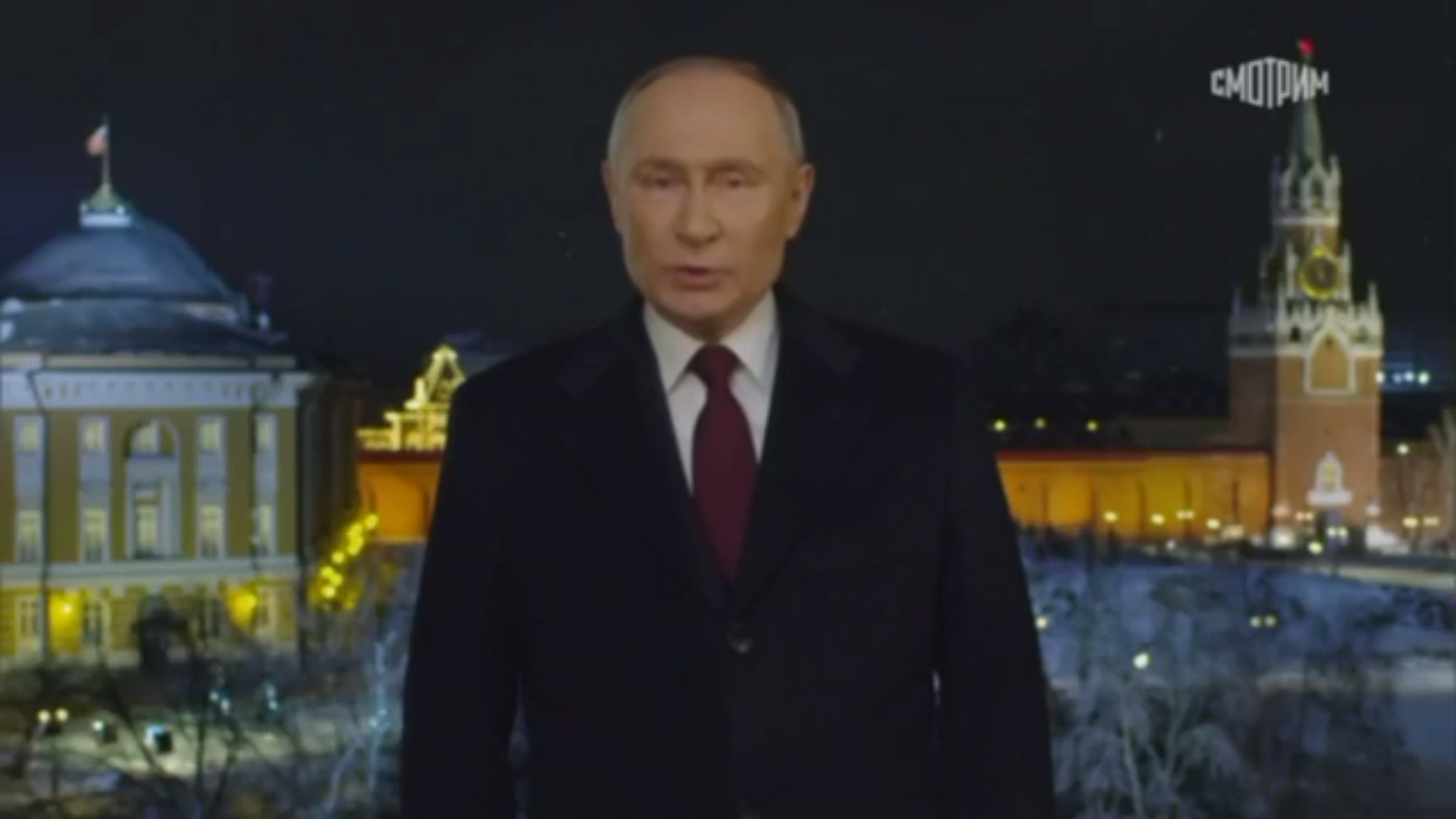 Владимир Путин выступает с новогодним обращением - 2024. Скриншот из видео smotrim.ru