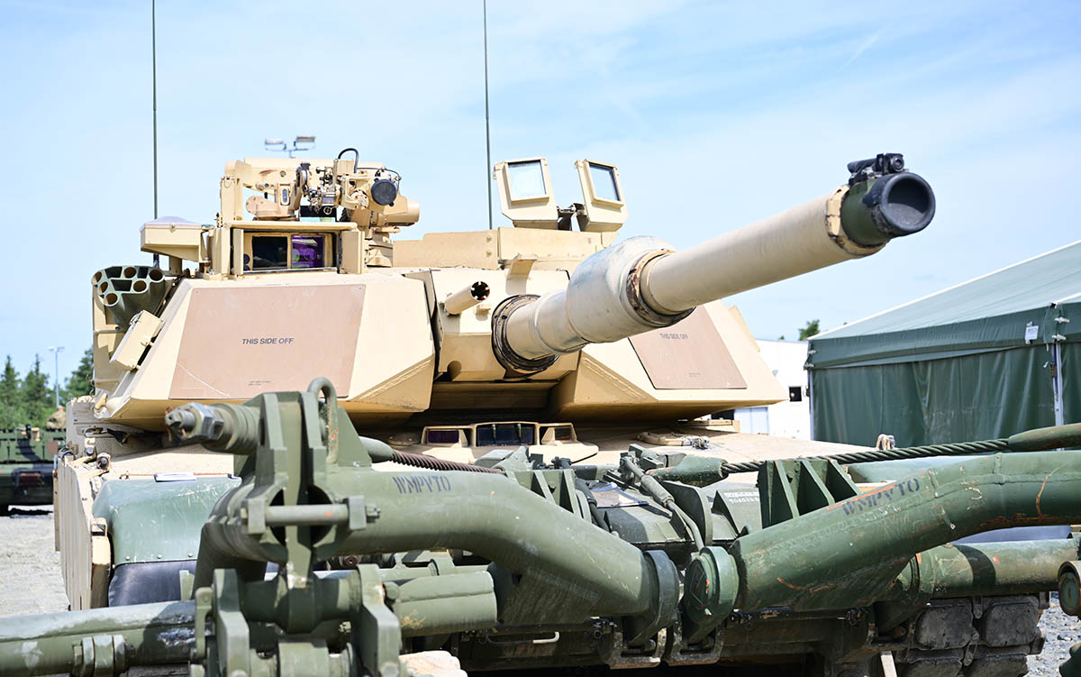 Танк M1A1 Abrams армии США во время его доставки в Украину, 14 июля 2023 года. Фото Matthias Merz/dpa/Scanpix/LETA