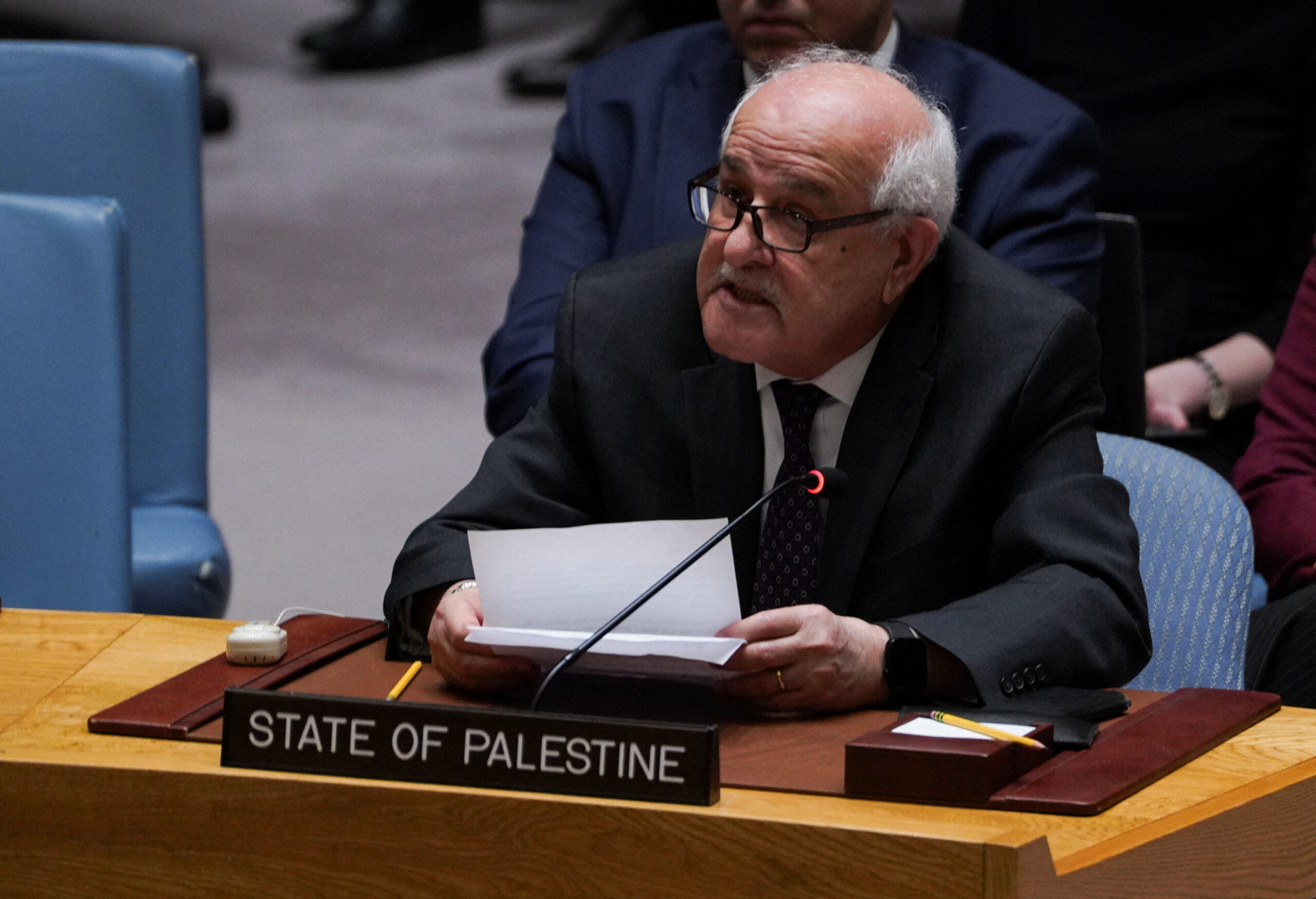 Наблюдатель Палестинской миссии в ООН Рияд Мансур во время заседания Совбеза 8 декабря. Фото David Dee Delgado / Reuters / Scanpix / LETA.
