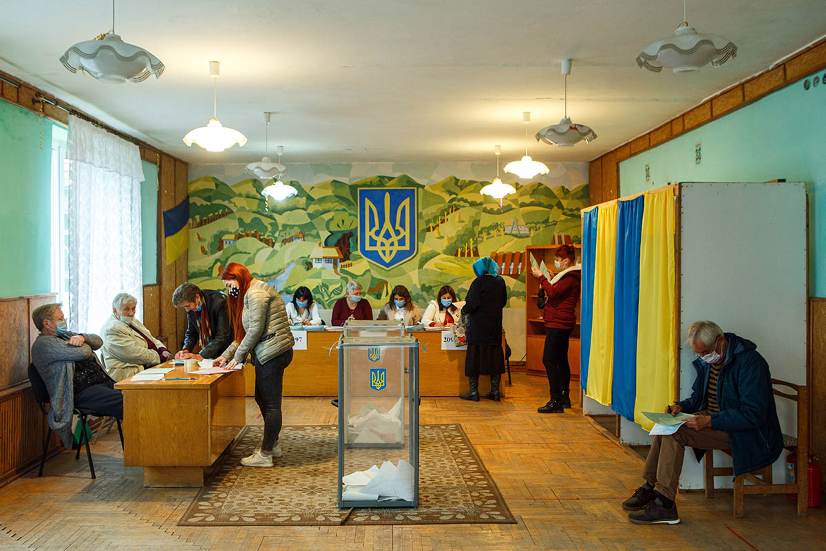 Избирательный участок, 2020 год. Фото Serhii Hudak/Ukrinform/SIPA/Scanpix/Leta