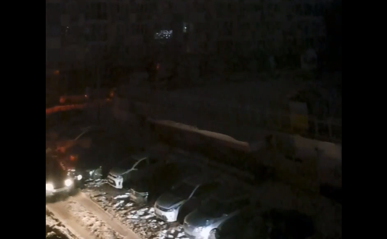 Отключение электричества в Ростове-на-Дону 13 января 2024 года. Скриншот из видео телеграм-канала Voenvednews.