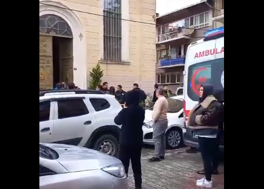 Место нападения на католическую церковь в Стамбуле 28 января 2024 года. Скриншот из видео Duvar.