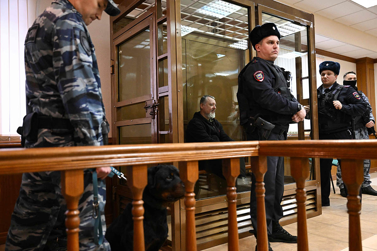 Игорь Гиркин (Стрелков) перед слушанием приговора в Мосгорсуде, 25 января 2024 года. Фото Natalia KOLESNIKOVA/AFP/Scanpix/Leta