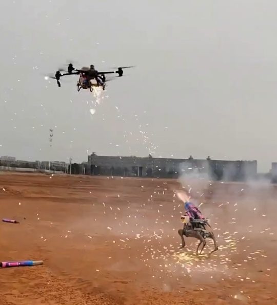 Бой дрона и робота-собаки. Кадр видеоролика