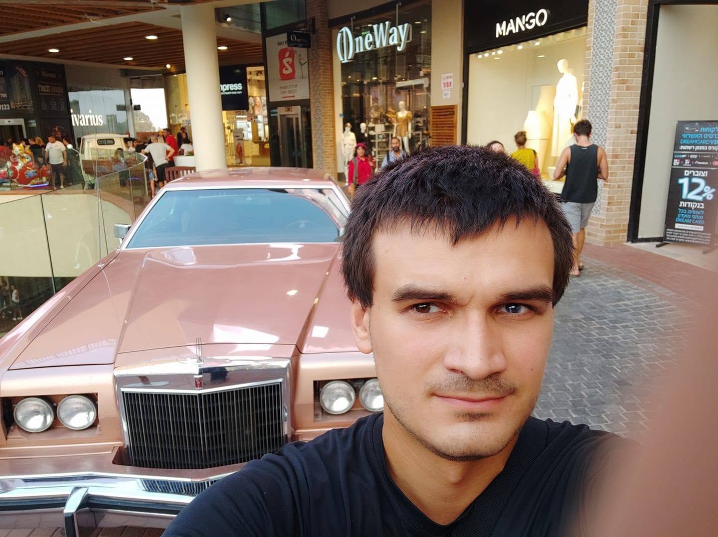 Виталий Звягинцев, фото из его профиля в Facebook