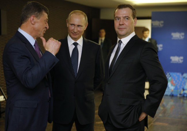 Дмитрий Козак, Владимир Путин и Дмитрий Медведев. Фото: RIA Novosti / Scanpix