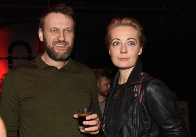 Алексей Навальный с супругой. Фото Sputnik/Scanpix