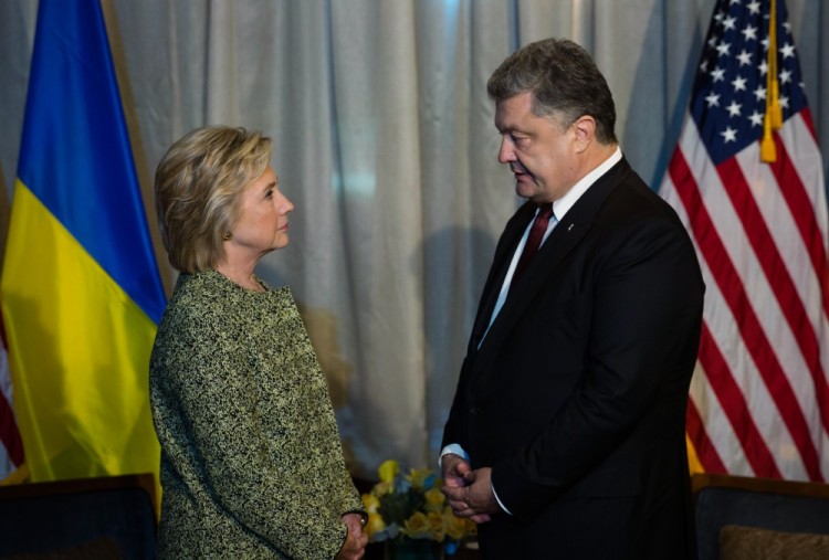 Петр Порошенко и Хиллари Клинтон. Фото Sputnik/Scanpix