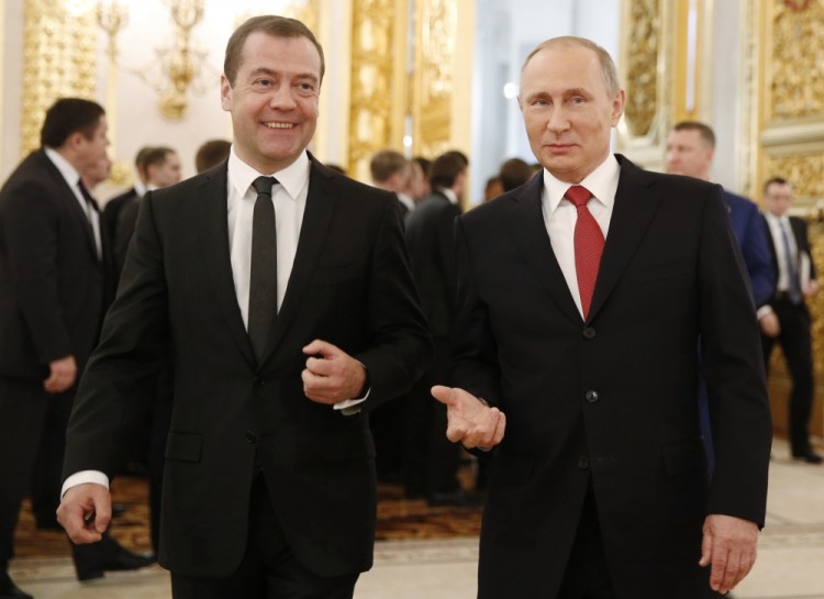 Дмитрий Медведев и Владимир Путин после послания Федеральному собранию. Фото Sputnik/Scanpix