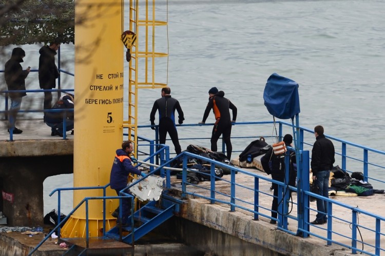 Водолазы, принимающие участие в поисково-спасательной операции в Черном море. Фото Sputnik/Scanpix