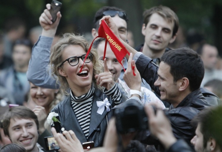 Ксения Собчак на протестном митинге в 2012 году. Фото  REUTERS/Scanpix