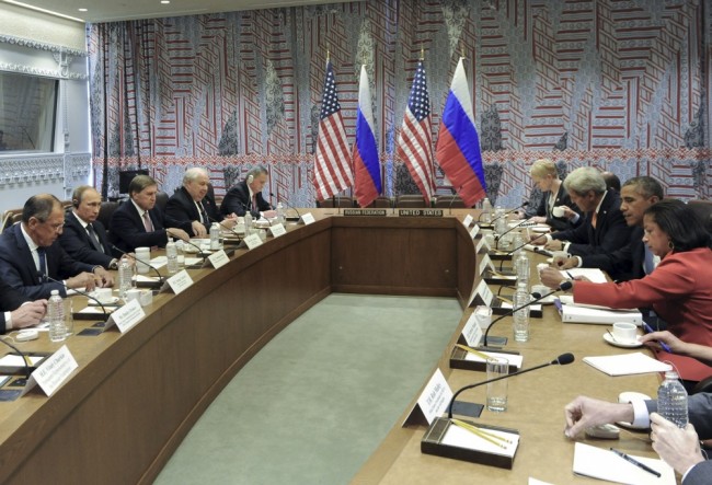Российская и американская делегации на встрече в Нью-Йорке. Фото RIA Novosti/Scanpix