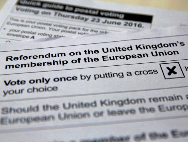 Бюллетени для голосования на референдуме о выходе Великобритании из ЕС. Фото Reuters/Scanpix