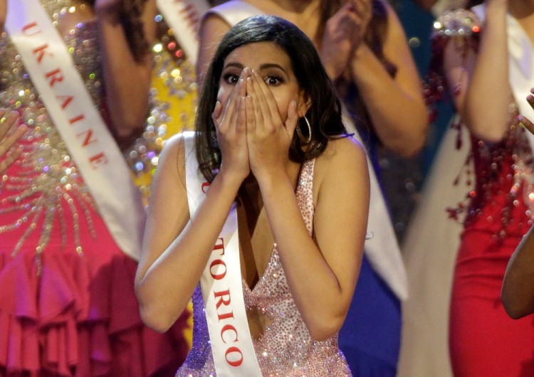 Miss Puerto Rico Stephanie Del Valle reacts after winning the Miss World 2016 Competition in Oxen Hill, Maryland, U.S., December 18, 2016.      REUTERS/Joshua Roberts