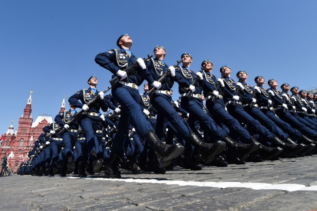 Военный парад на Красной площади 9 мая 2016 года. Фото  AFP PHOTO /Scanpix