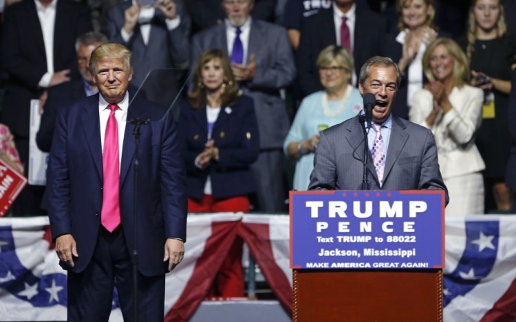 Дональд Трамп и лидер Партии независимости Соединенного королевстства Найджел Фараж на предвыборном митинге в США. Фото: AP / Scanpix