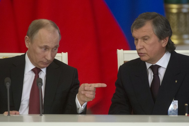 До назначения президентом «Роснефти» Игорь Сечин долгое время был ближайшим помощником Владимира Путина. Фото: RIA Novosti / Scanpix
