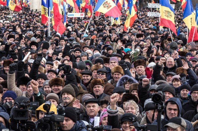 Участники акции протеста в Кишиневе. Фото: Sputnik/Scanpix