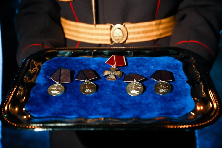 MOSCOW REGION, RUSSIA - DECEMBER 12, 2017: Medals to award Russian sappers at the International Mine Action Centre of the Russian Armed Forces near the village of Nakhabino; on December 11, 2017 Russia's President Vladimir Putin ordered to initiate withdrawal of Russian troops from Syria. Sergei Fadeichev/TASS