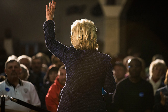 Хиллари Клинтон на встрече с избирателями Айовы. Фото Евгения Фельдмана для «Спектра».